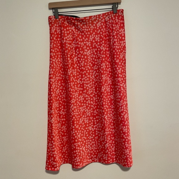 LOFT Size M mid length skirt - Picture 4 of 4